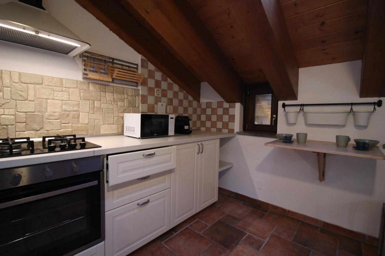 Attico Dell'Aquila Apartment บรุสซอน ภายนอก รูปภาพ