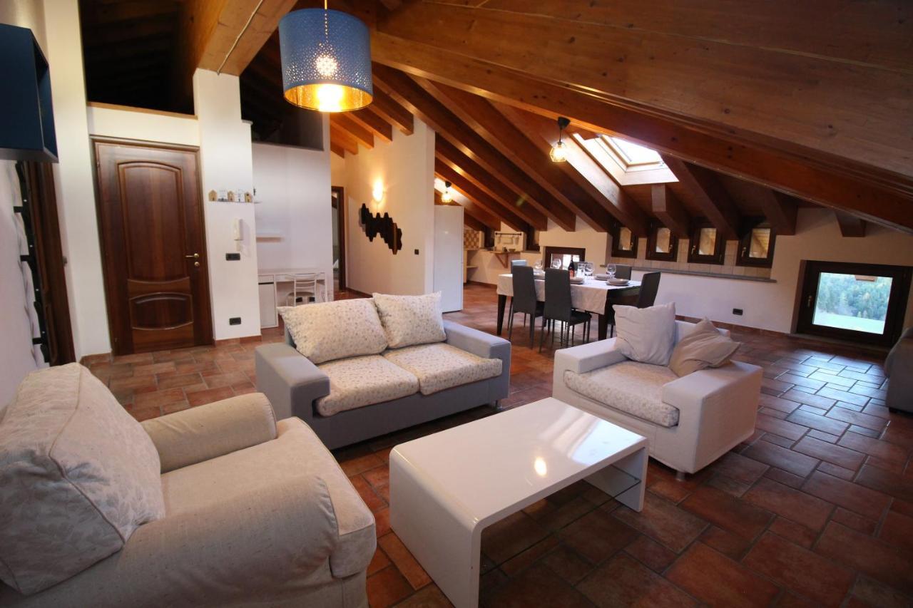 Attico Dell'Aquila Apartment บรุสซอน ภายนอก รูปภาพ